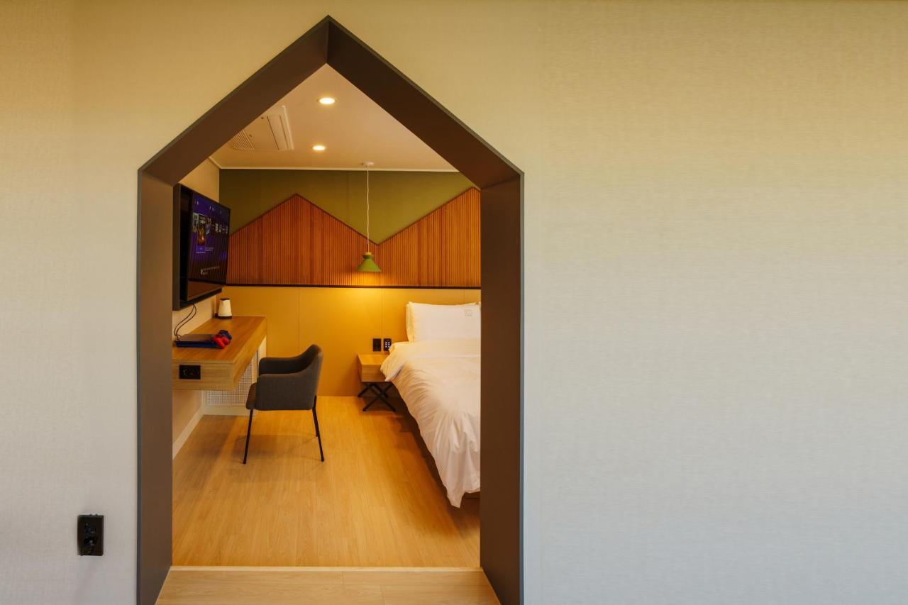 Hotel Pico Tongyeong Exterior photo
